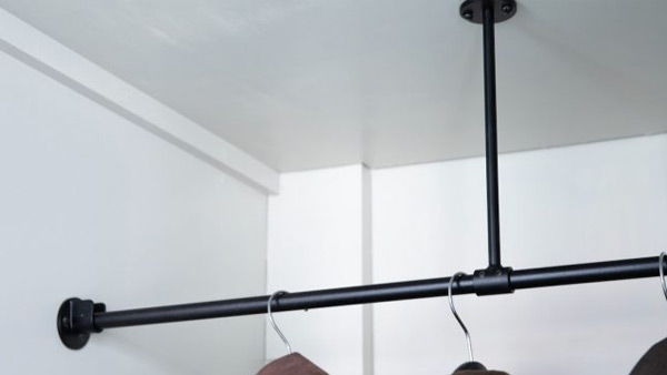 A Guide to Made to Measure Cupboard and Wardrobe Rails