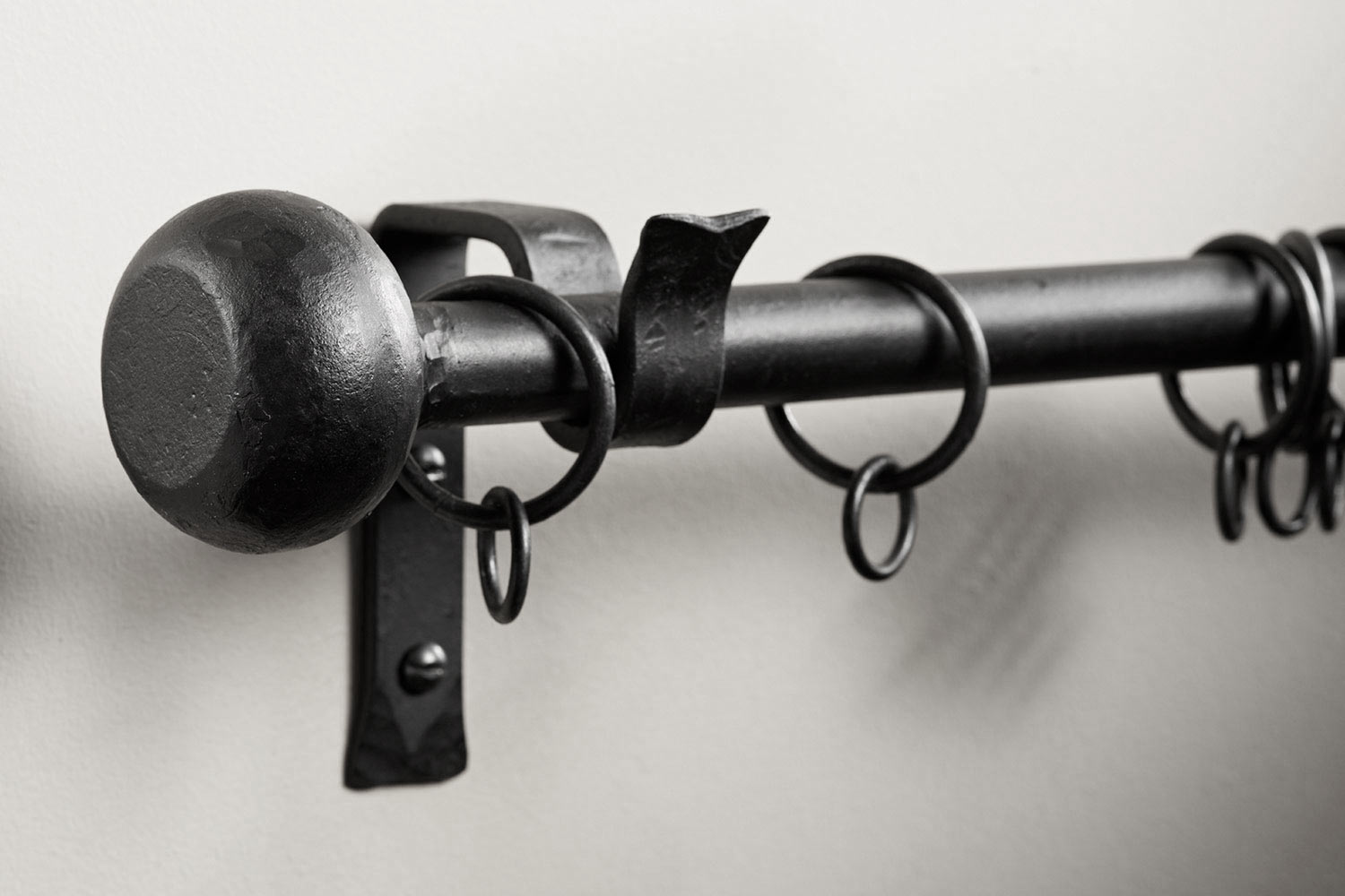 20mm Wrought Iron Curtain Pole With Thumper Finial Made By The
